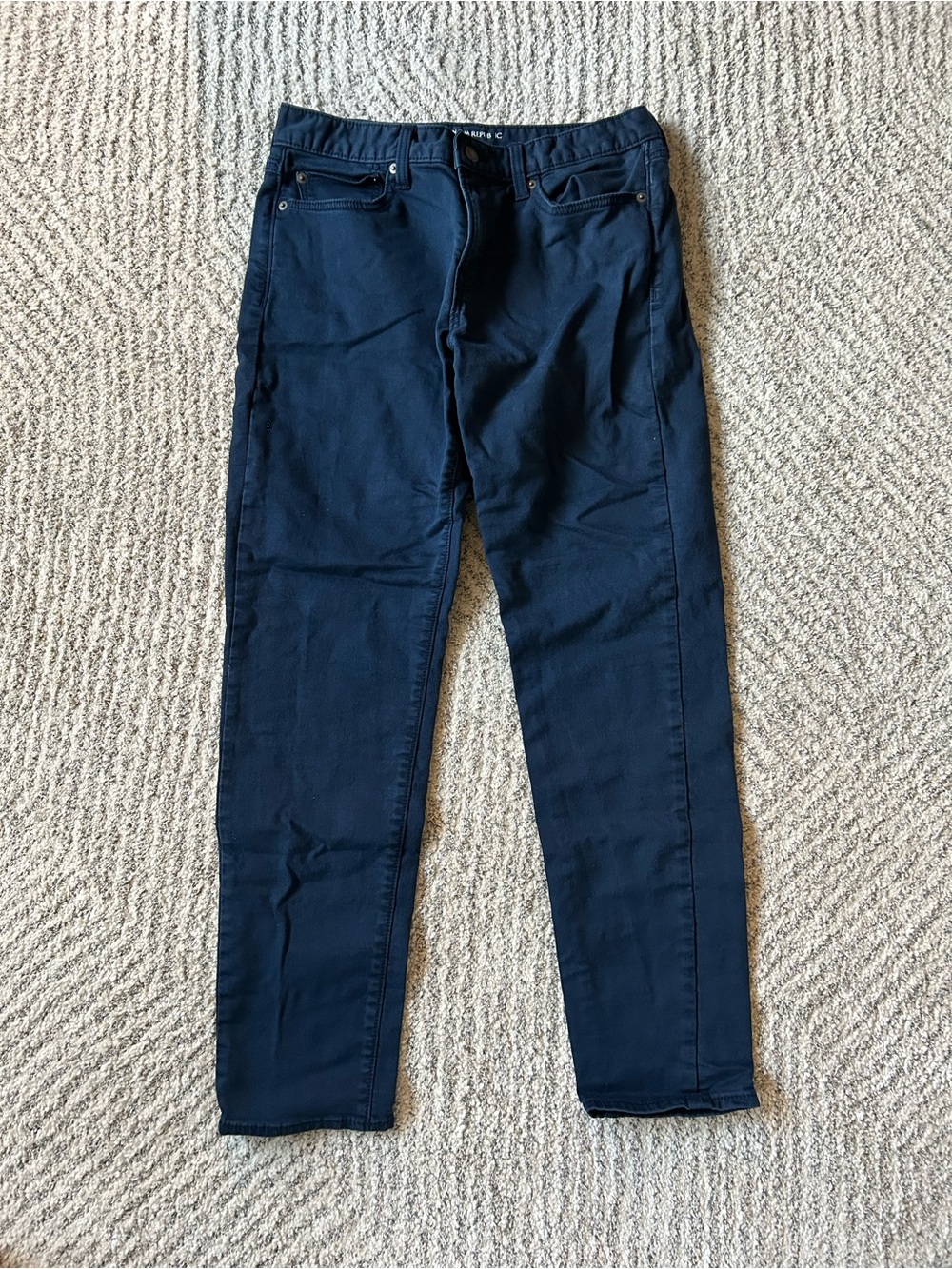 Men’s Banana Republic Navy Travel Pants!